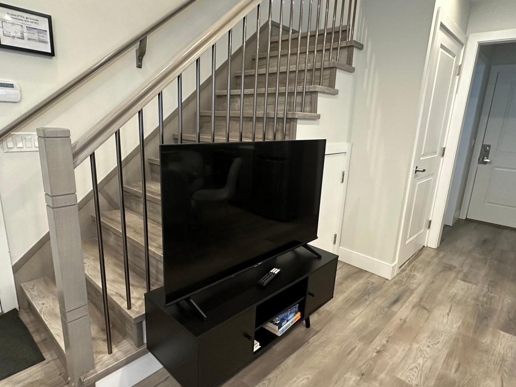 Bright And Cozy Modern Home In Vancouver - Central To Yvr-Downtown - Free Private Parking Buitenkant foto